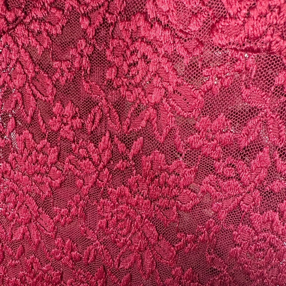 Women’s Burgundy Lace Maxi Dress with Spaghetti Straps